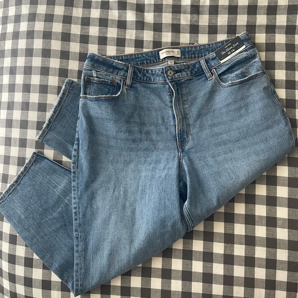 Abercrombie Mom Jeans